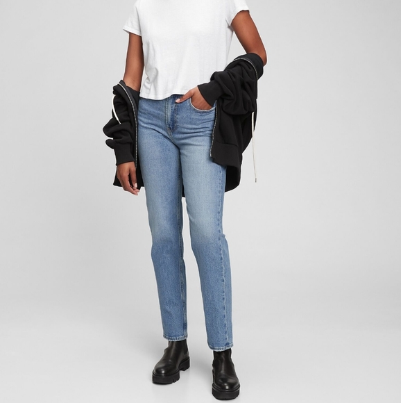 GAP Denim - ⛔️Sold⛔️🆕️GAP Sky High Straight Leg Jeans with Washwell, Size 28/6